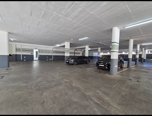 421M² OFFICE TO LET IN SANDTON CENTRAL